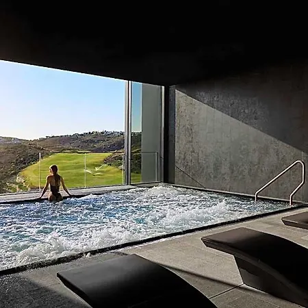 Minthis 5* Episkopi (Limassol)