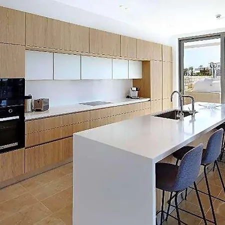 Hotel Minthis 5*